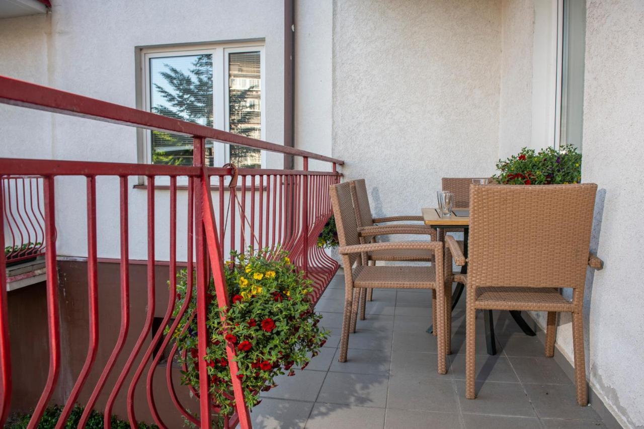 Apartament Wakacyjny Z Klimatyzacja Kołobrzeg Eksteriør billede